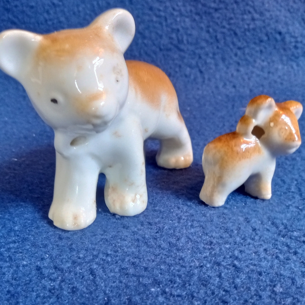 VTG Collectable Lion Figurines